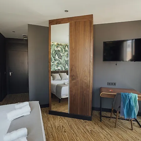 Premium Hotel